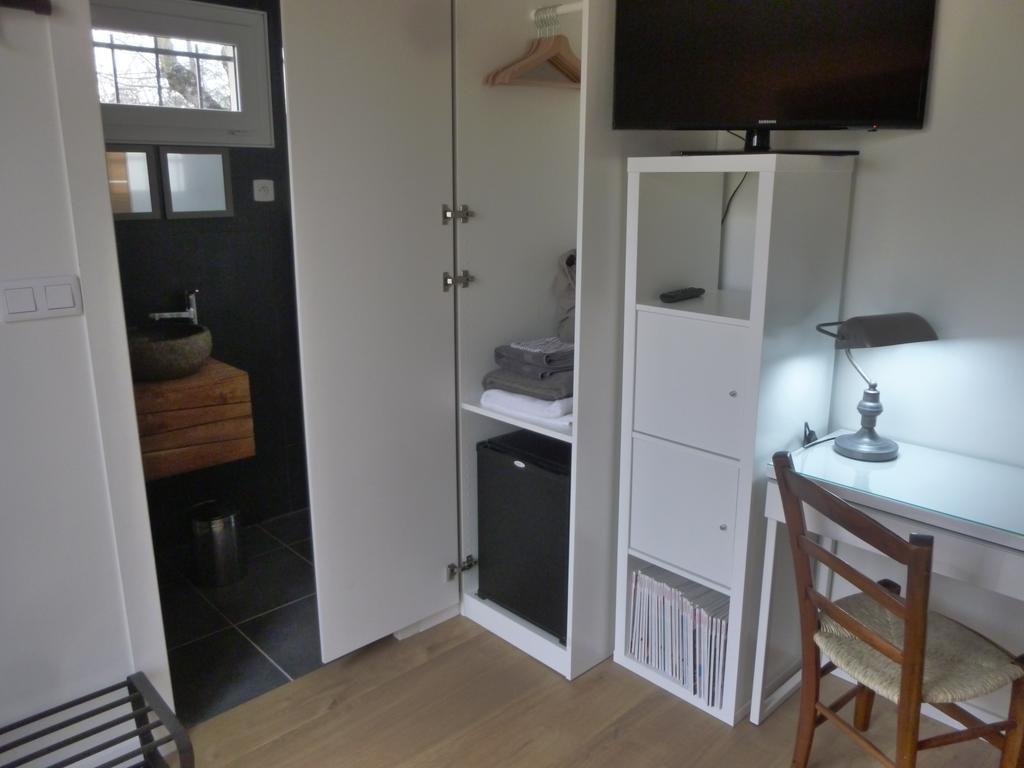 Chambre D'Hotes "Mirabel" Saint-Jean  Oda fotoğraf