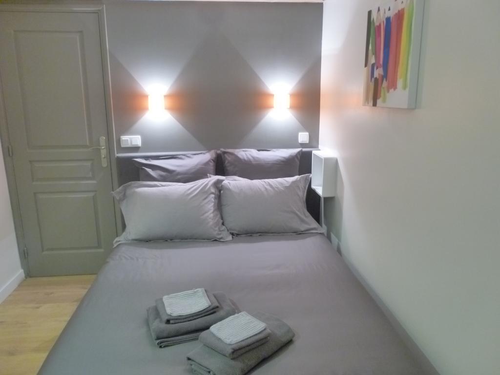 Chambre D'Hotes "Mirabel" Saint-Jean  Oda fotoğraf